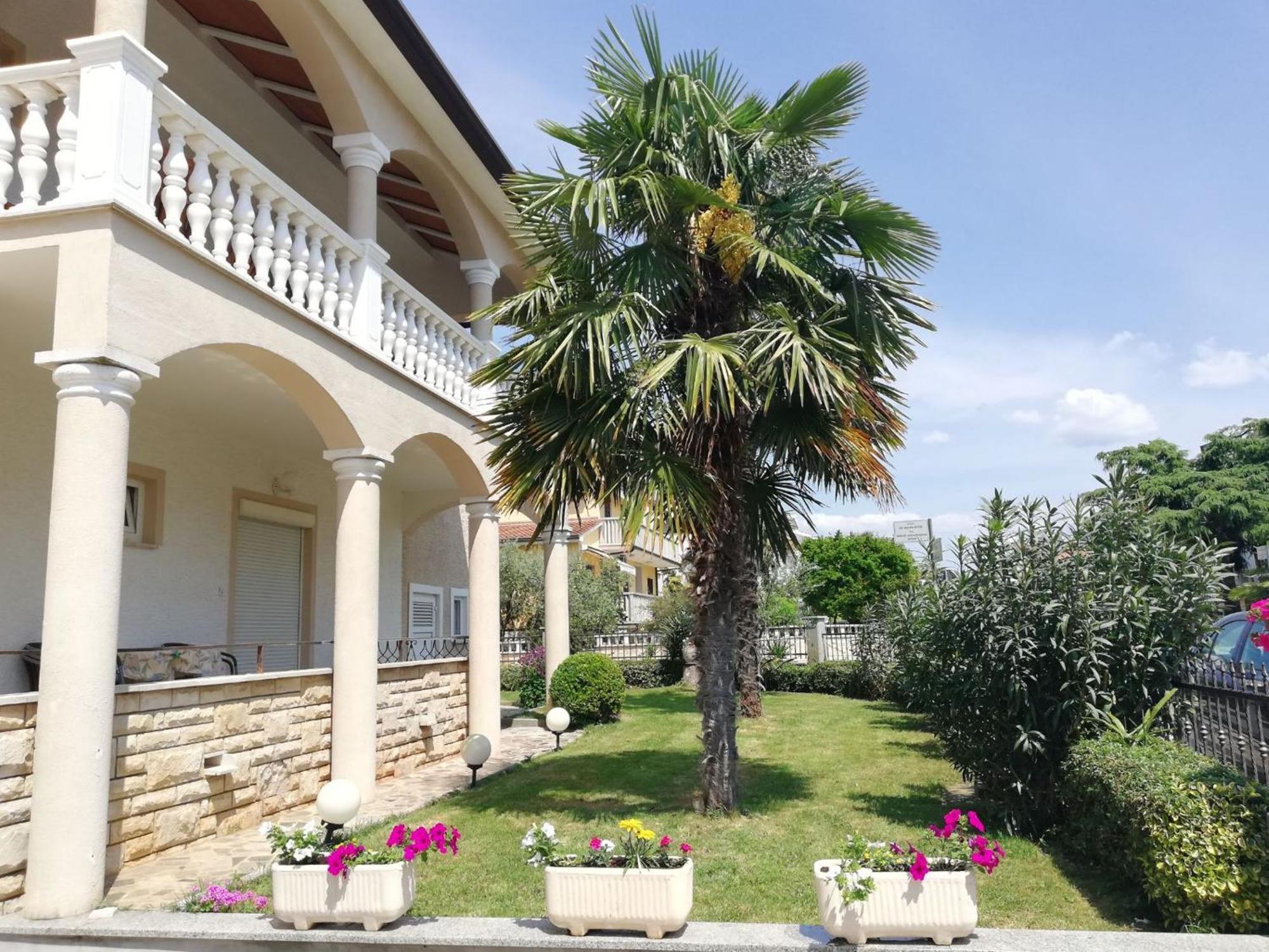Apartments Rose Пореч Екстериор снимка